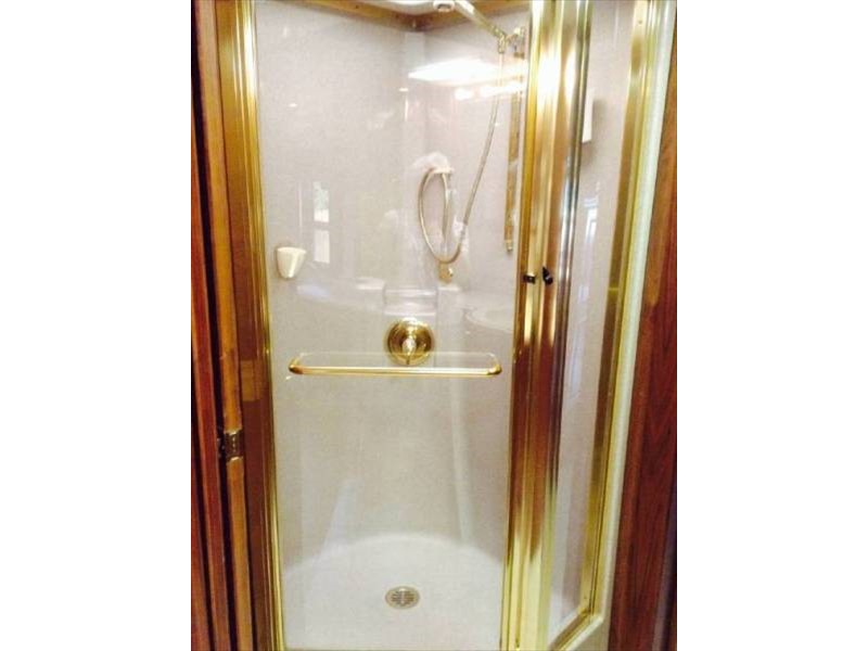 2003 Monaco Dynasty 40 Chancellor - 013