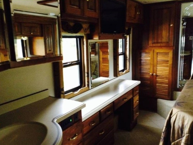 2003 Monaco Dynasty 40 Chancellor - 019