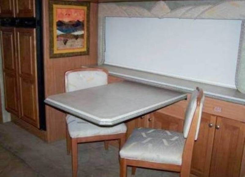 2008 Tiffin Phaeton 42QRH - 009