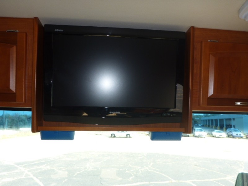 2011 Monaco Monarch 33SFS - 009