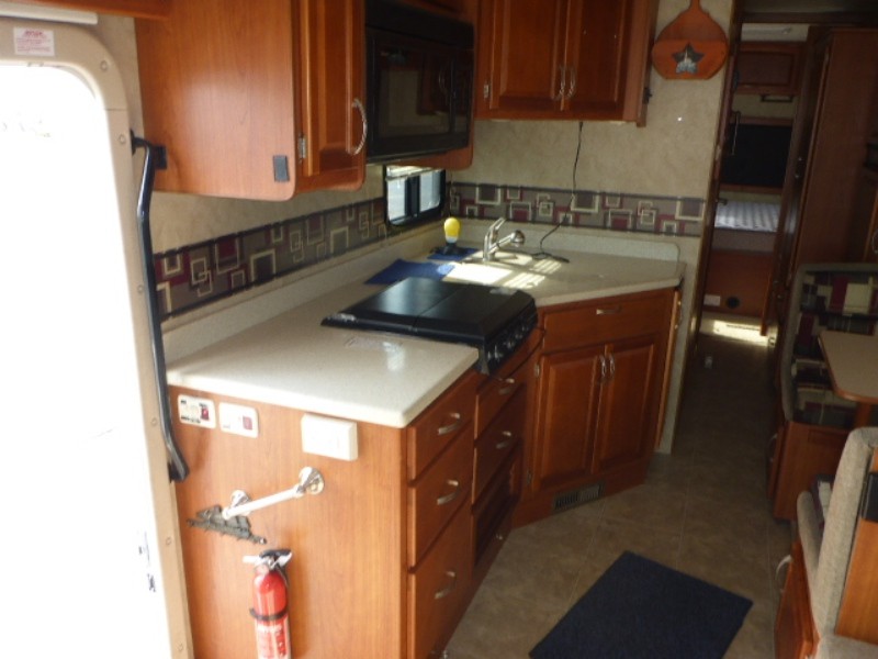 2011 Monaco Monarch 33SFS - 013