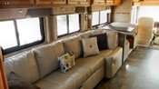 2013 Winnebago Vista 35F - 003
