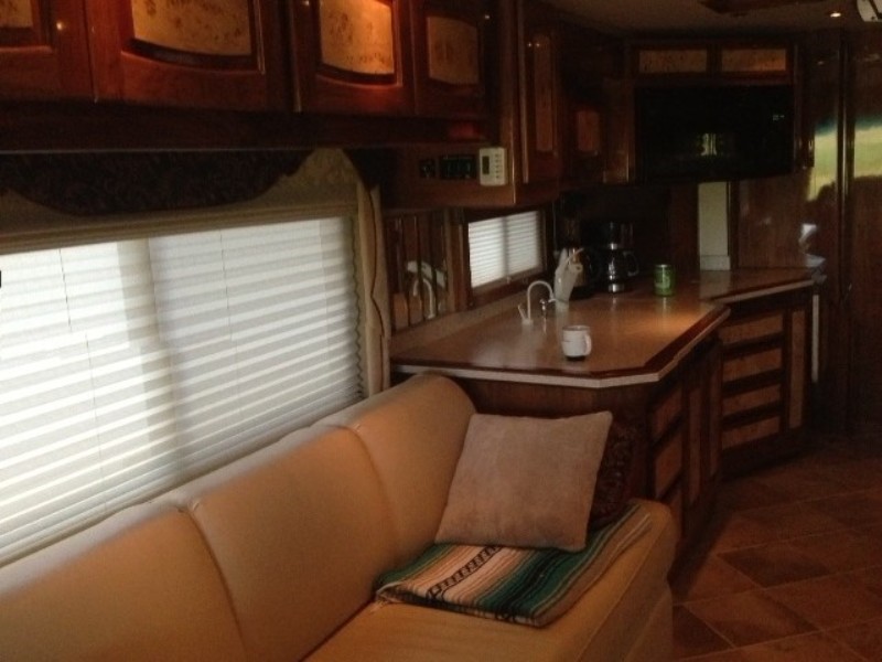 2004 Beaver Marquis 40 RUBY - 006