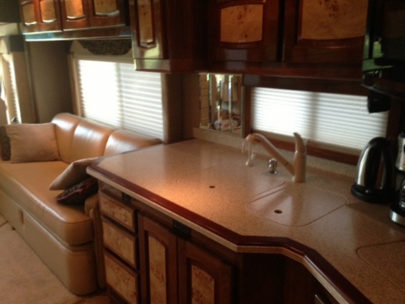 2004 Beaver Marquis 40 RUBY - 007