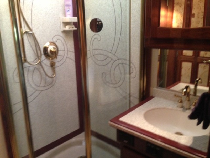 2004 Beaver Marquis 40 RUBY - 010