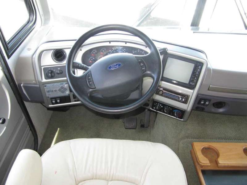 2005 Fleetwood Southwind 32VS -008