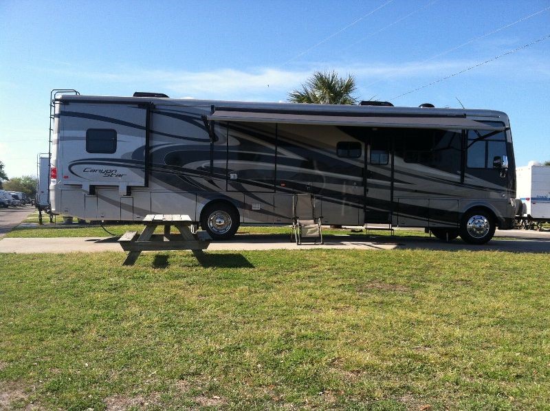 2014 Newmar Canyon Star 3911 - 002