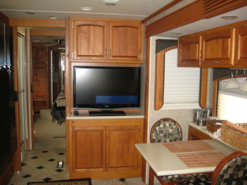 2009 Monaco Diplomat 38PDQ - 005
