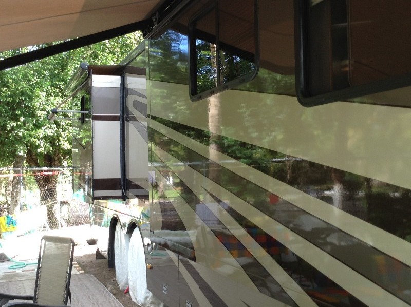 2005 Monaco Dynasty 42 Diamond IV - 013