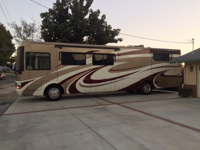 2006 National RV Tropical - 004