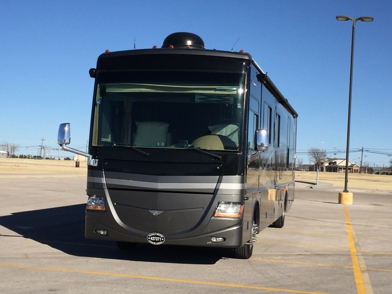 2008 Fleetwood Discovery 39R - 005