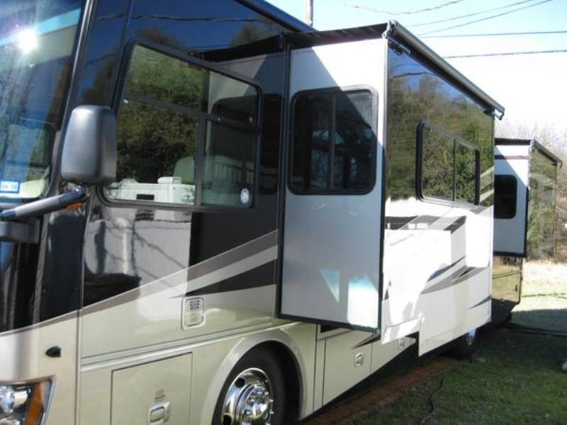 2011 Tiffin Allegro RED - 003