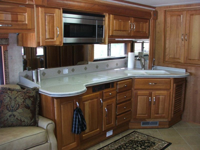 2004 Monaco Windsor 40PST - 003