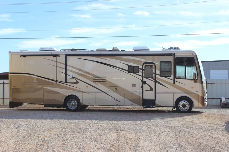 2008 Newmar Grand Star 3751 - 001