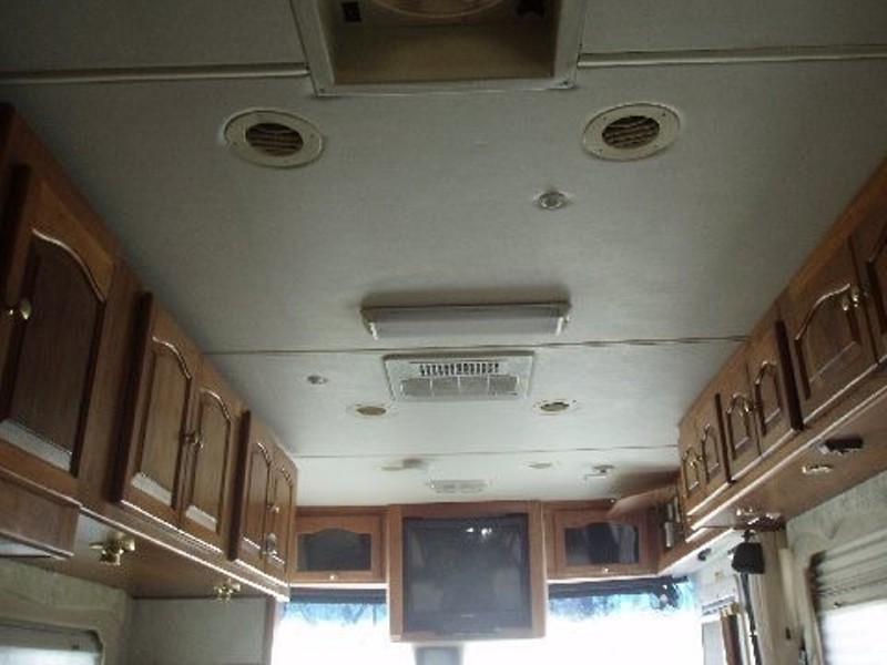 2002 Tiffin Allegro Bus - 011