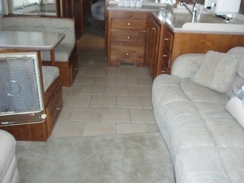 2002 Tiffin Allegro Bus - 014