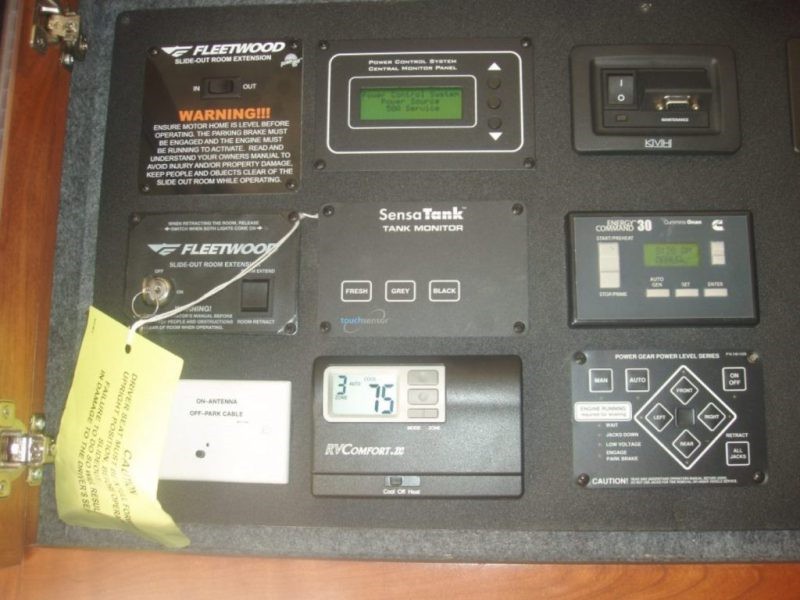 2012 American Coach American Revolution 42T - 018