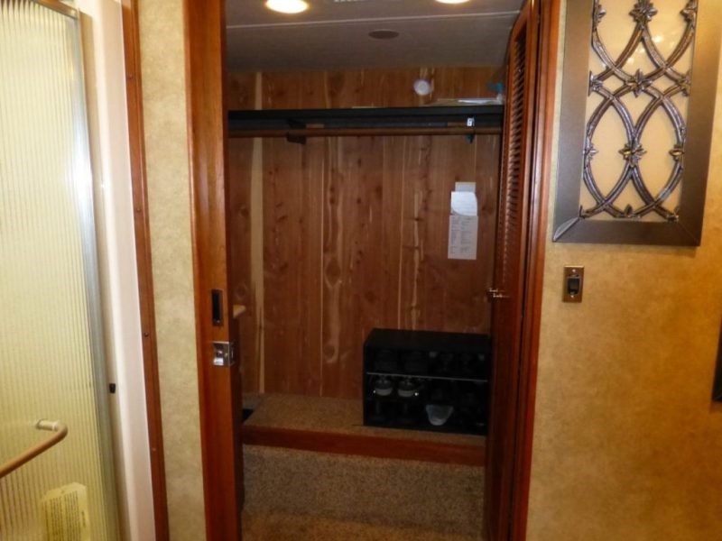 2012 American Coach American Revolution 42T - 038