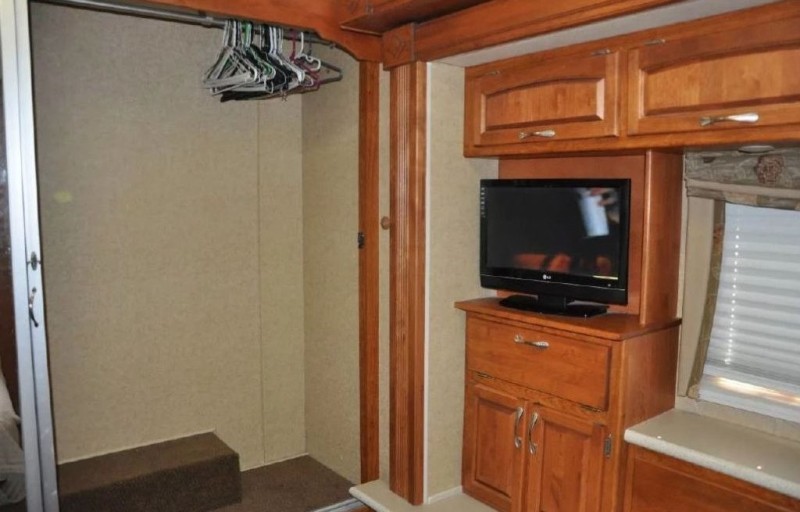 2008 Monaco Knight 40SKQ - 017