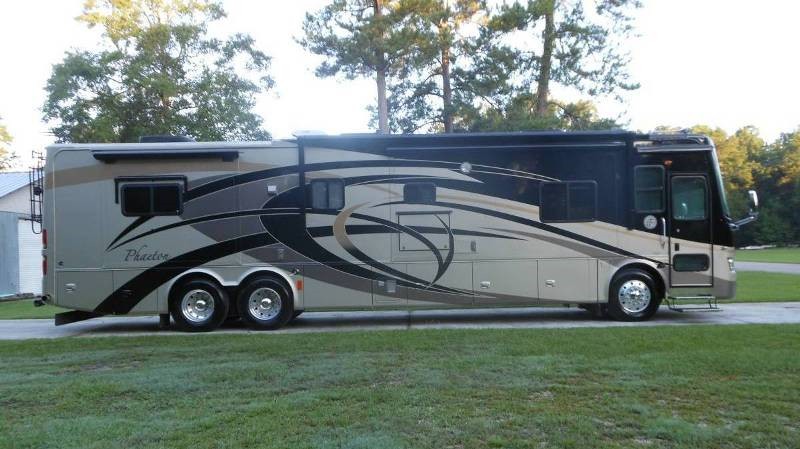 2008 Tiffin Phaeton 42QRH - 002