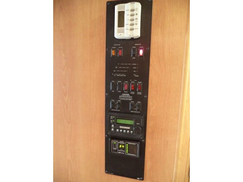 2006 Holiday Rambler Endeavor 40PDQ - 019