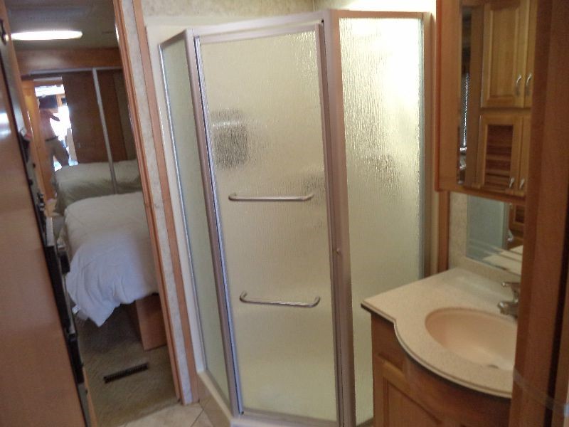 2006 Holiday Rambler Endeavor 40PDQ - 021