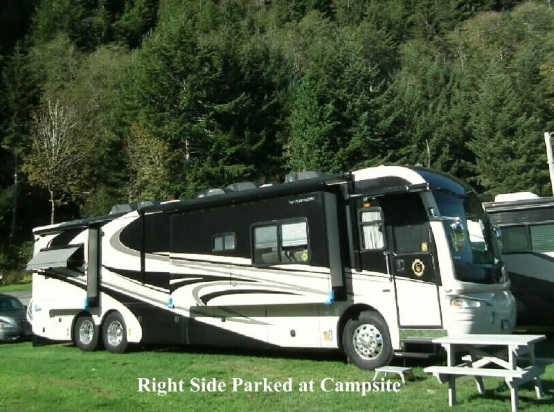 2007 Fleetwood Revolution 42N - 003
