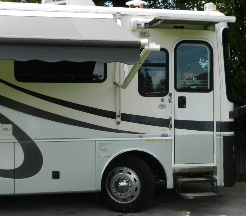 2002 Fleetwood Discovery 38D - 004