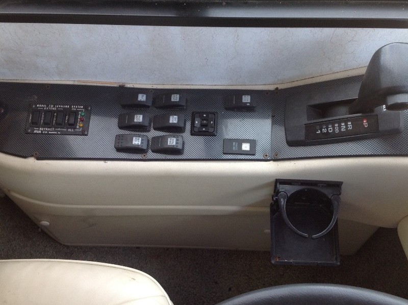 2000 Holiday Rambler Ambassador - 013