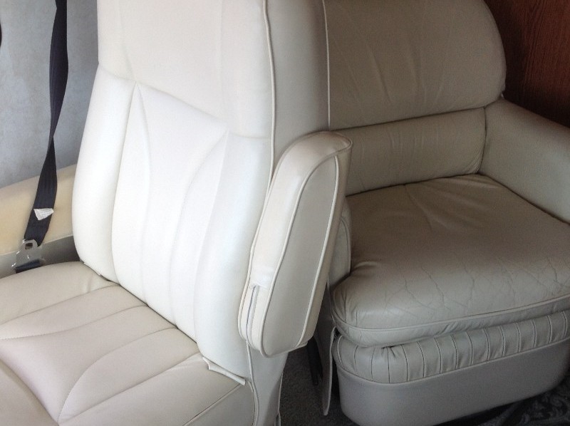 2000 Holiday Rambler Ambassador - 015