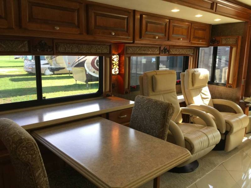 2012 Tiffin Phaeton 40QTH - 007