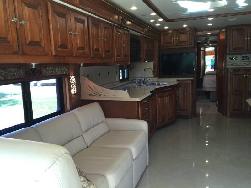 2012 Tiffin Phaeton 40QTH - 013