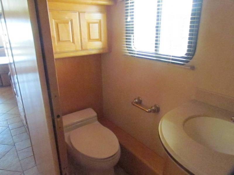 2002 Country Coach Affinity  - 017