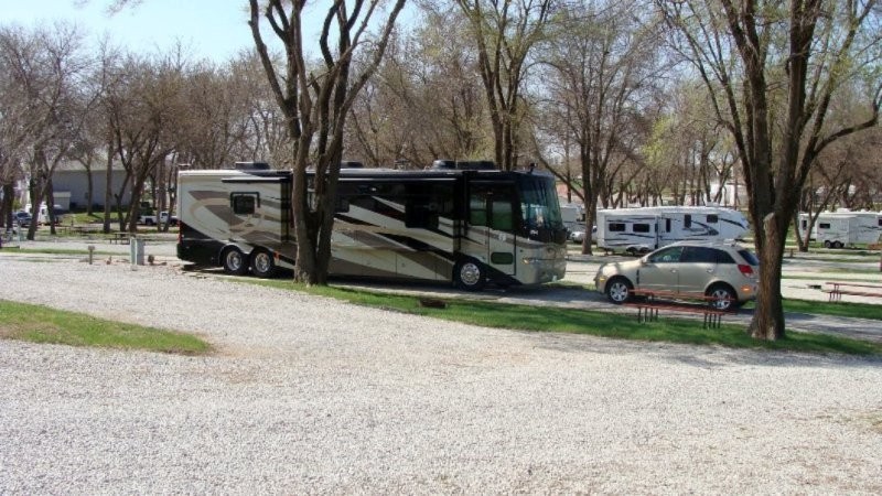 2011 Tiffin Allegro Bus 43QGP  - 002