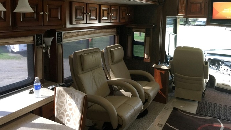 2011 Tiffin Allegro Bus 43QGP  - 008