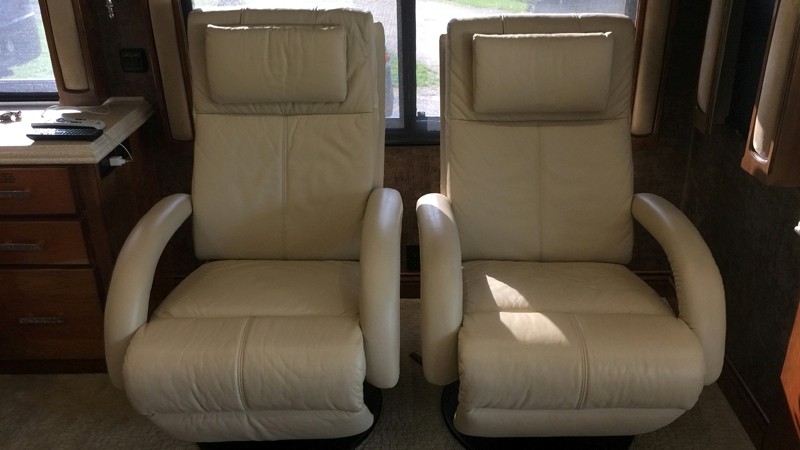 2011 Tiffin Allegro Bus 43QGP  - 009