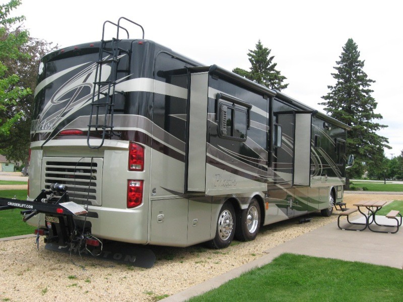 2009 Tiffin Phaeton 42QRH - 007