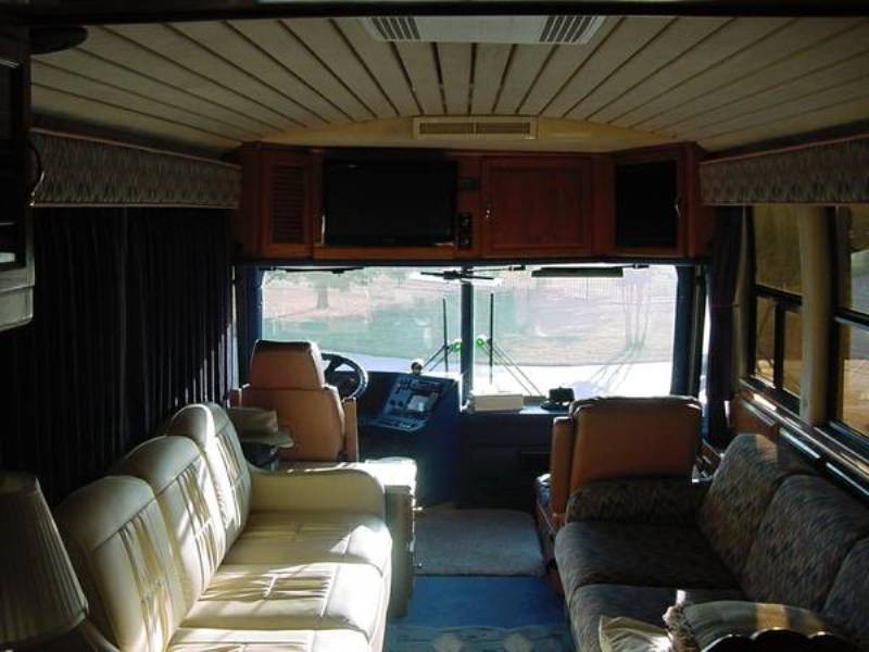 1993 Prevost Vogue Mitchell Conversion - 008