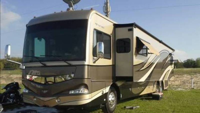 2014 Fleetwood Providence 42M - 001