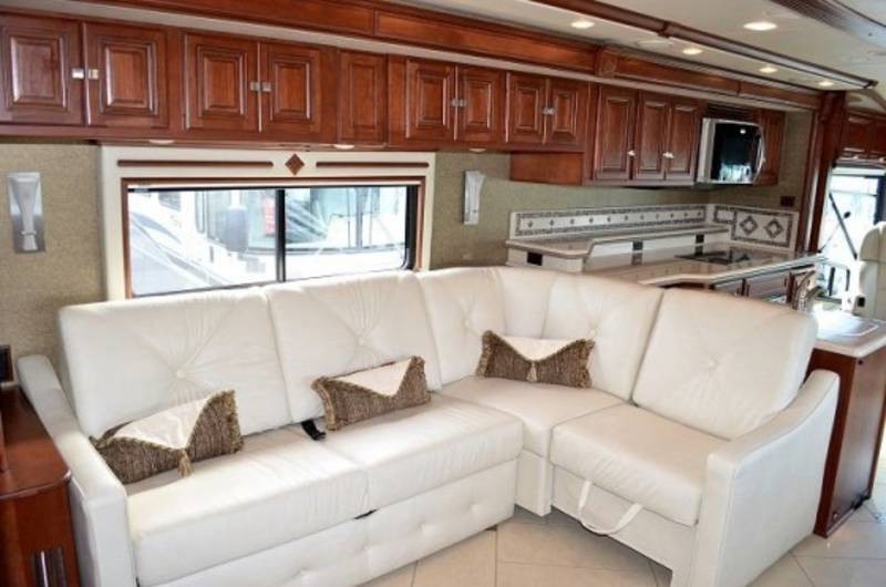 2013 Itasca Ellipse 42GD - 005