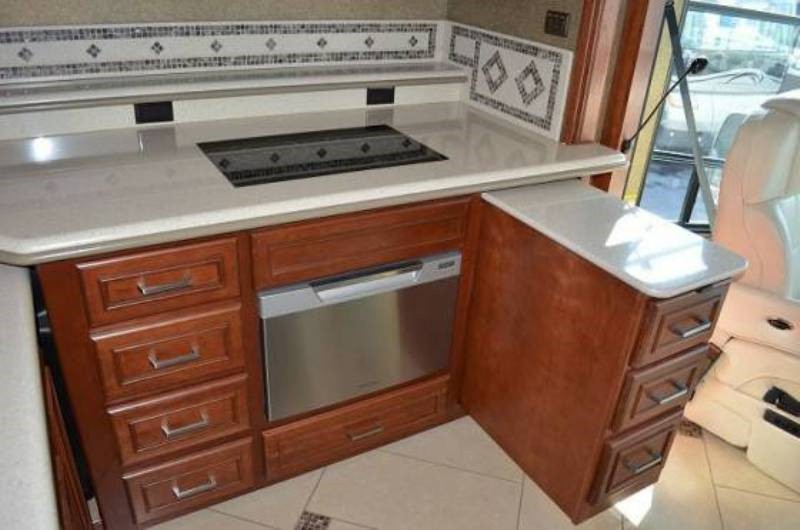 2013 Itasca Ellipse 42GD - 006