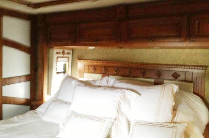 2013 Itasca Ellipse 42GD - 017