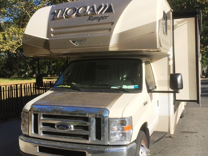 2011 Fleetwood Tioga Ranger 28Y - 002