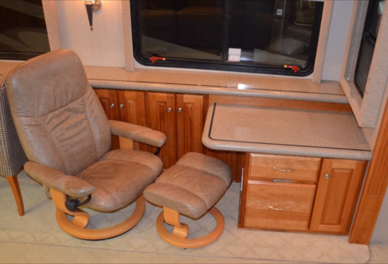 2004 Monaco Dynasty 42 Diamond IV - 010