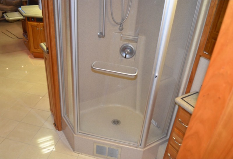 2004 Monaco Dynasty 42 Diamond IV - 030