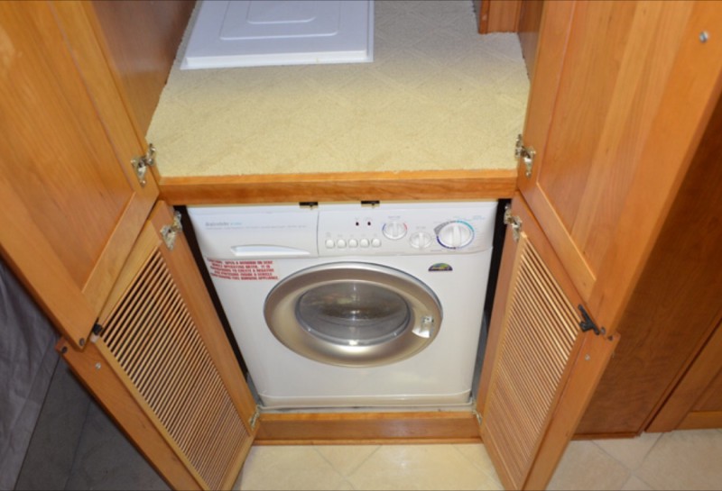 2004 Monaco Dynasty 42 Diamond IV - 031