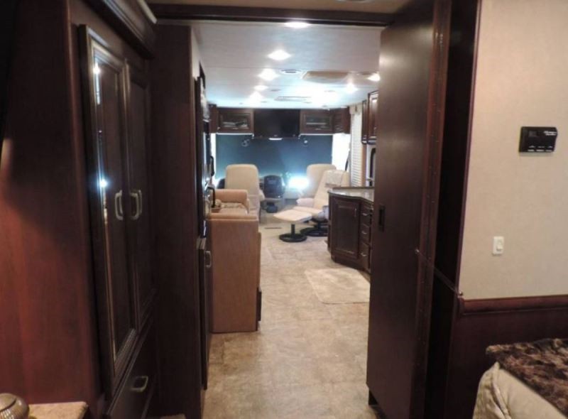 2011 Thor Challenger 36FD - 022