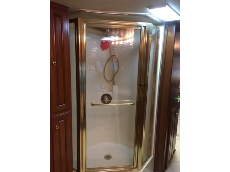 2002 Monaco Dynasty 42 Diamond - 024