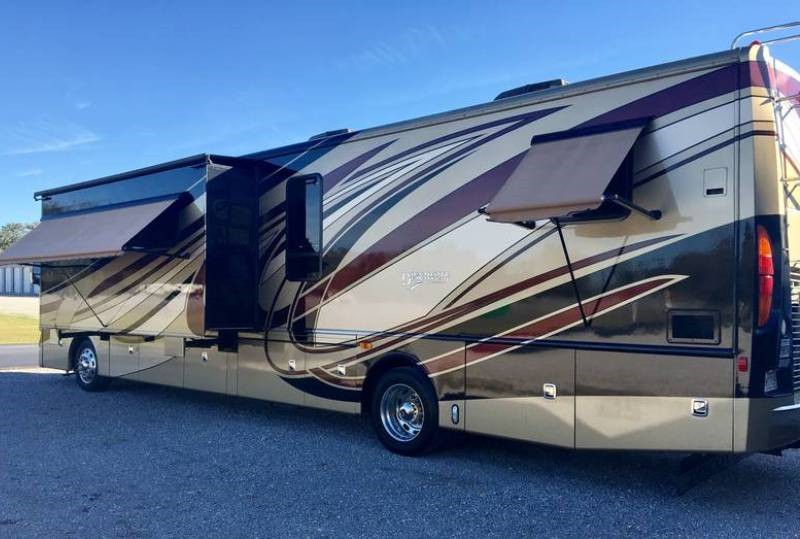 2012 Fleetwood Discovery 40X - 002