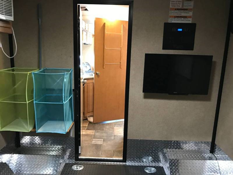 2016 Thor Outlaw 29H Toy Hauler - 009